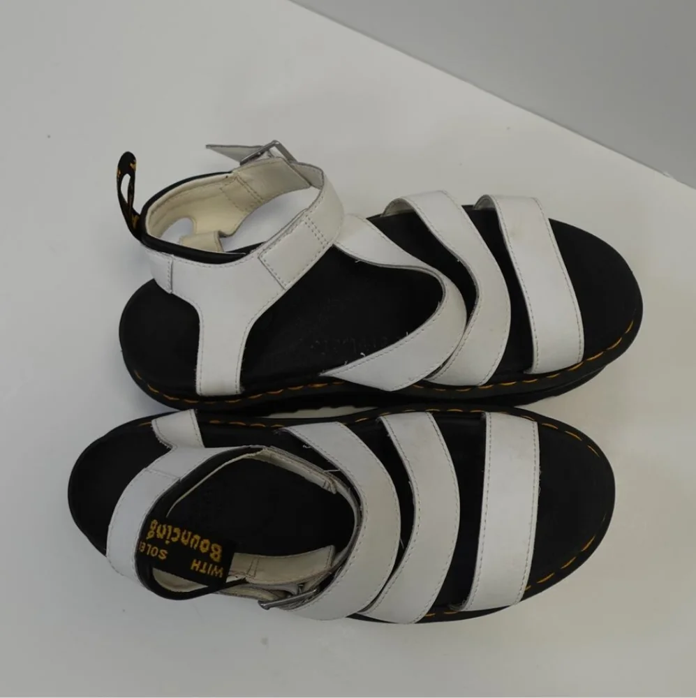 Doc Martens Blaire White Platform Sandals With Black Sole Sz 9 Y2K 90s Style - Picture 2 of 8